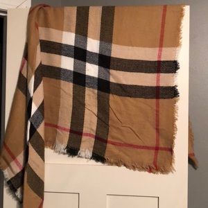 Women’s scarf/wrap